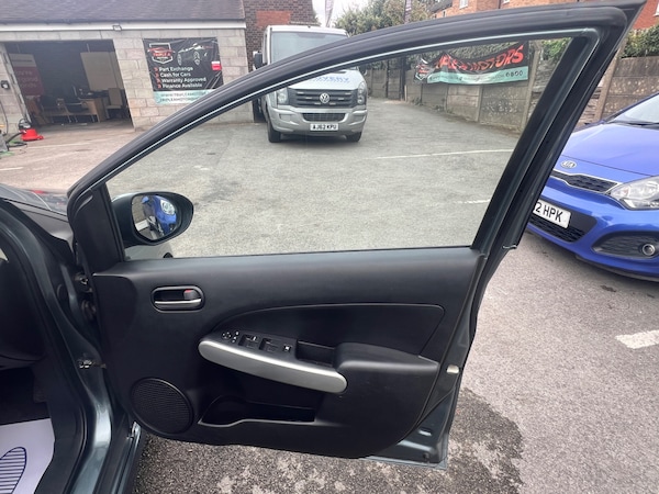 Used Mazda Mazda2 2012 for sale - 76243264: Photo 33