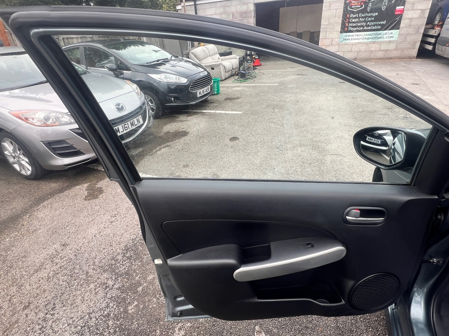 Used Mazda Mazda2 2012 for sale - 76243264: Photo 34