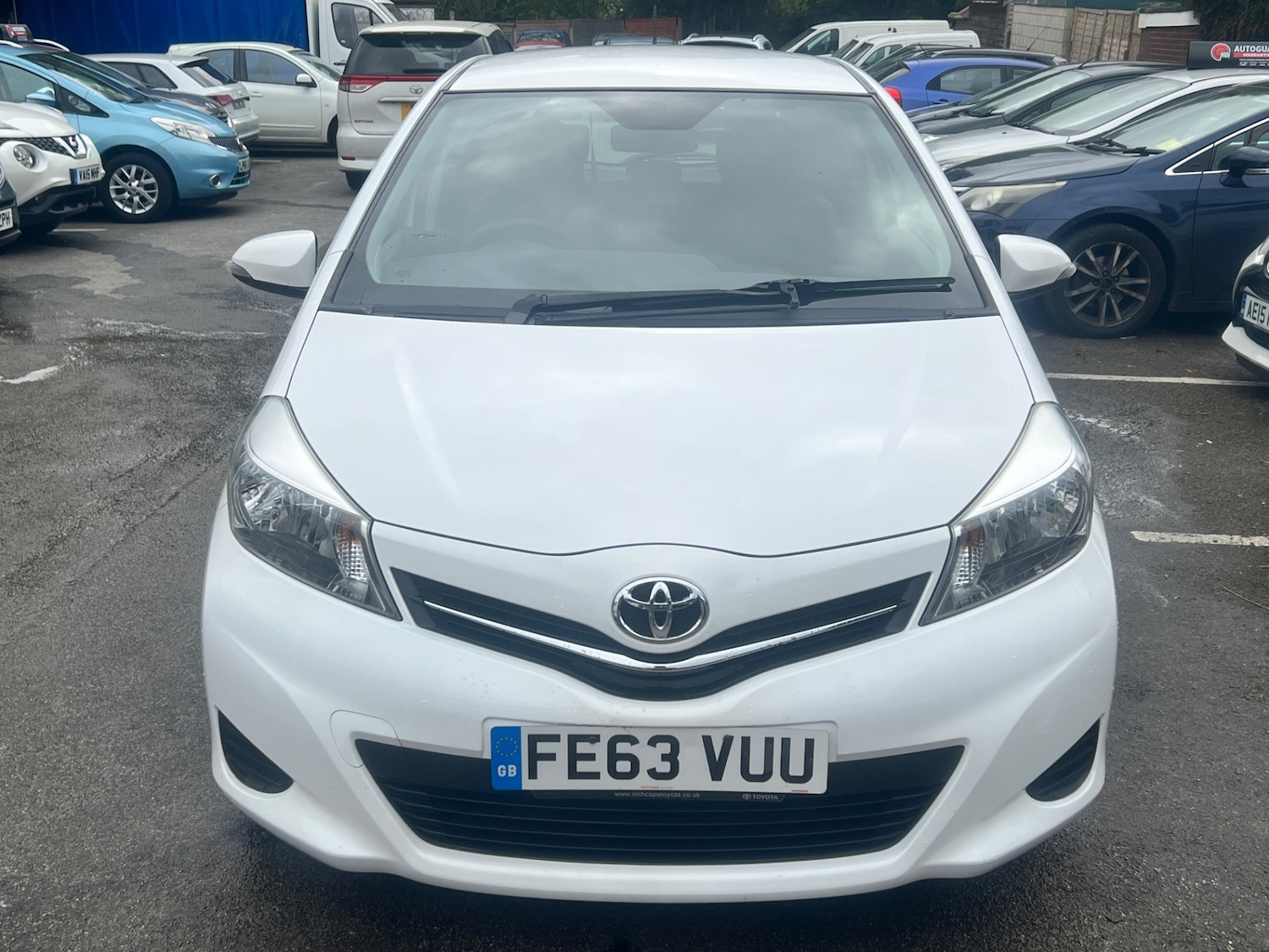 Used Toyota Yaris 2013 for sale - 76243239: Photo 2