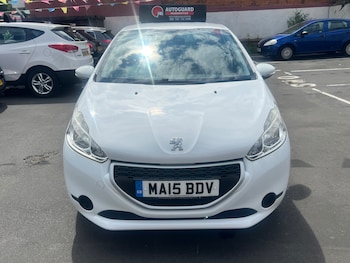 Used Peugeot 208 2015 for sale - 75306235: Photo