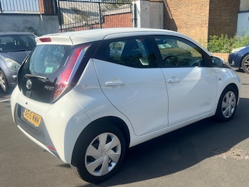 Used Toyota AYGO 2015 for sale - 75681624: Photo