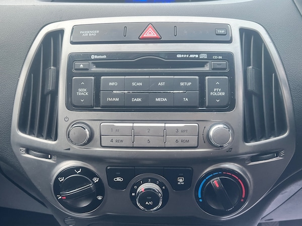 Used Hyundai i20 2013 for sale - 76243363: Photo 12