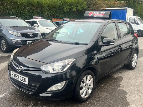 Used Hyundai i20 2013 for sale - 76243363: Photo 2