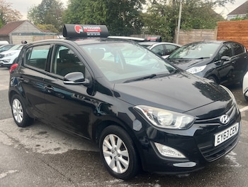 Used Hyundai i20 2013 for sale - 76243363: Photo 3