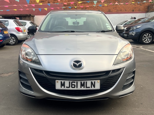 Used Mazda Mazda3 2011 for sale - 75535684: Photo 2