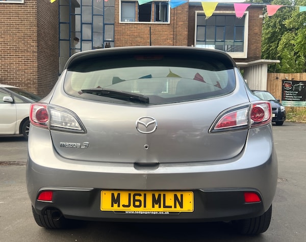 Used Mazda Mazda3 2011 for sale - 75535684: Photo 5