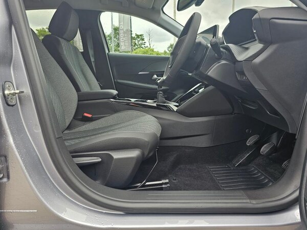 Used Peugeot 208 2025 for sale - 75632717: Photo 12