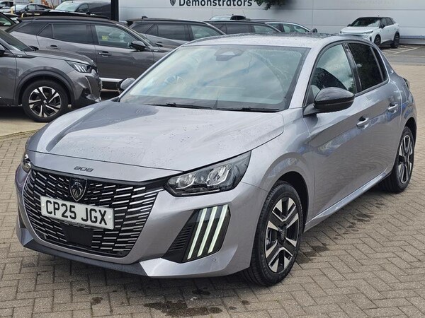 Used Peugeot 208 2025 for sale - 75632717: Photo 3