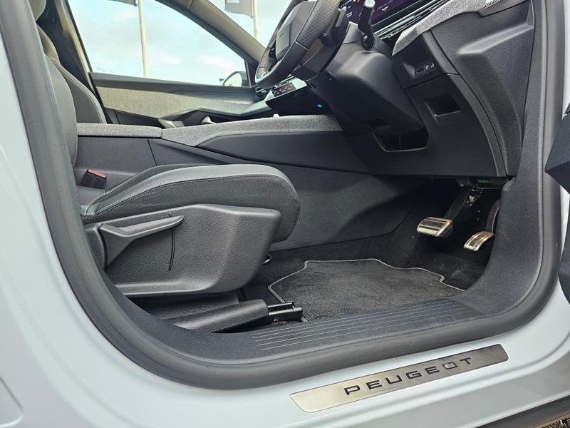 Used Peugeot 3008 2024 for sale - 76797103: Photo 12