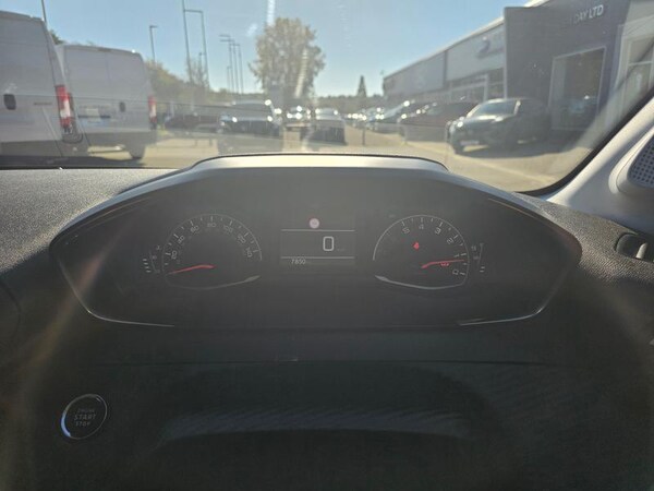 Used Peugeot 208 2023 for sale - 76266008: Photo 15