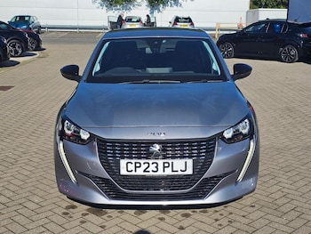Used Peugeot 208 2023 for sale - 76266008: Photo 2