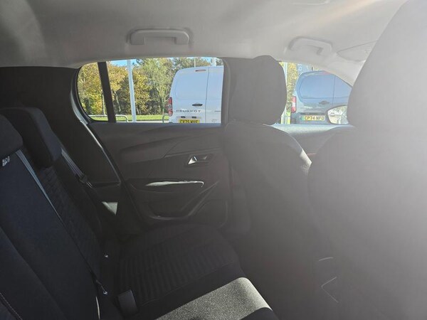 Used Peugeot 208 2023 for sale - 76266008: Photo 30