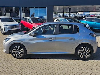 Used Peugeot 208 2023 for sale - 76266008: Photo 4