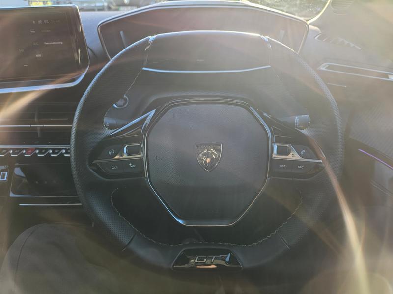 Used Peugeot 2008 2023 for sale - 76960836: Photo 14