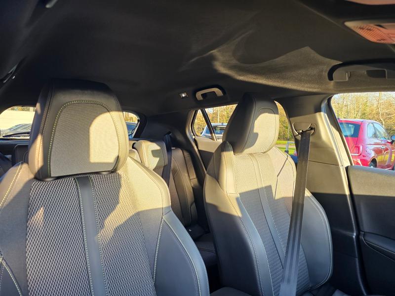 Used Peugeot 2008 2023 for sale - 76960836: Photo 31