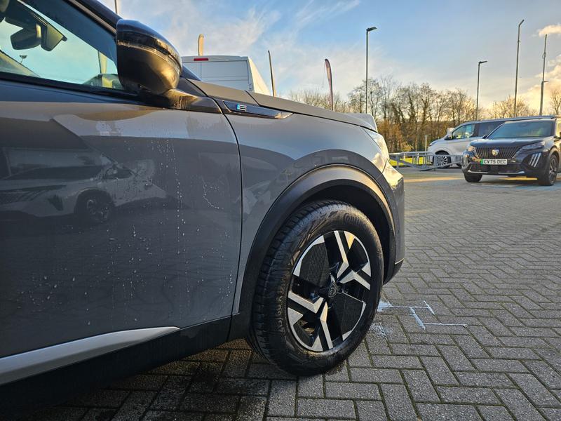 Used Peugeot 2008 2023 for sale - 76960836: Photo 9