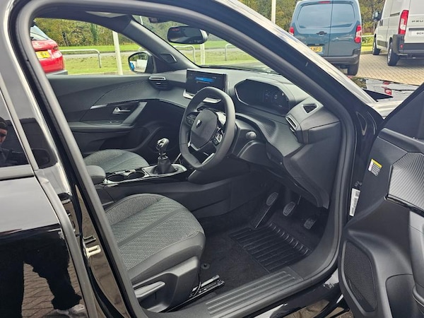 Used Peugeot 2008 2025 for sale - 76266114: Photo 11
