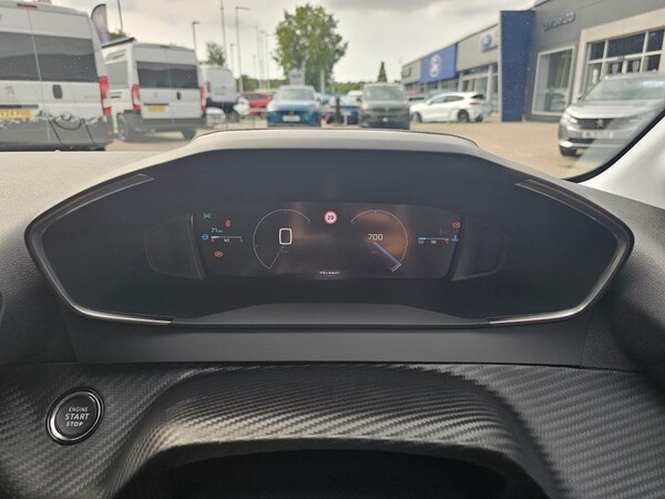 Used Peugeot 208 2025 for sale - 75632691: Photo 15