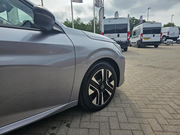 Used Peugeot 208 2025 for sale - 75632691: Photo 9