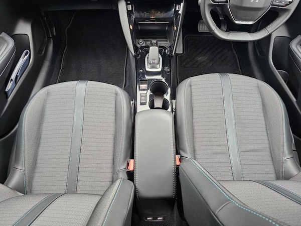 Used Peugeot 208 2022 for sale - 76290308: Photo 17