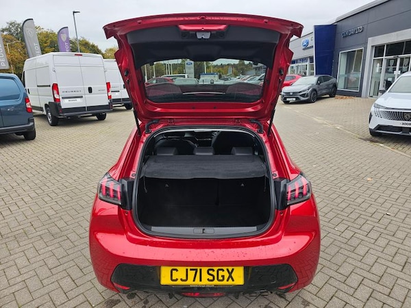 Used Peugeot 208 2022 for sale - 76290308: Photo 19