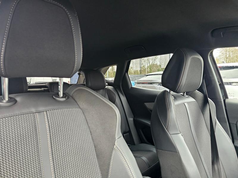 Used Peugeot 3008 2023 for sale - 77804600: Photo 29