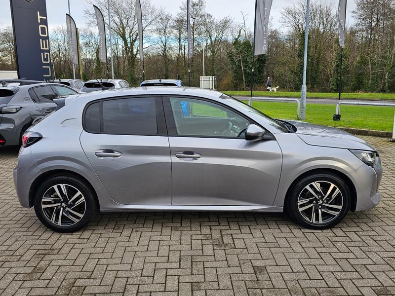 Used Peugeot 208 2021 for sale - 77025897: Photo 8