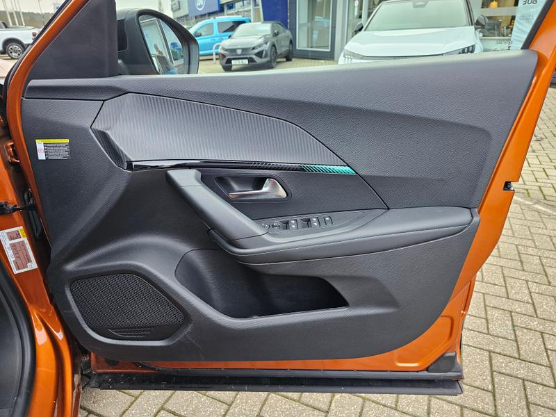 Used Peugeot 2008 2023 for sale - 77036822: Photo 12