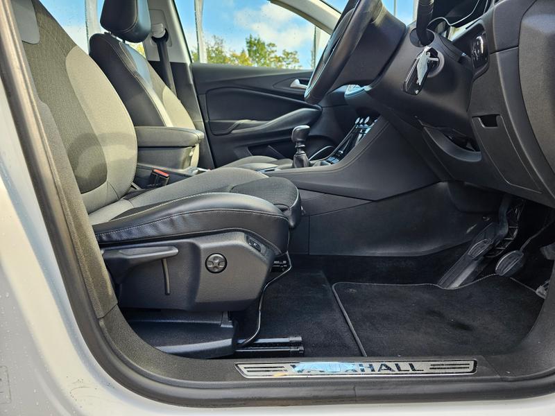 Used Vauxhall Grandland X 2019 for sale - 76209385: Photo 12