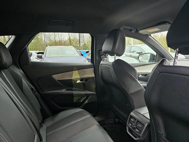 Used Peugeot 3008 2023 for sale - 76710113: Photo 32