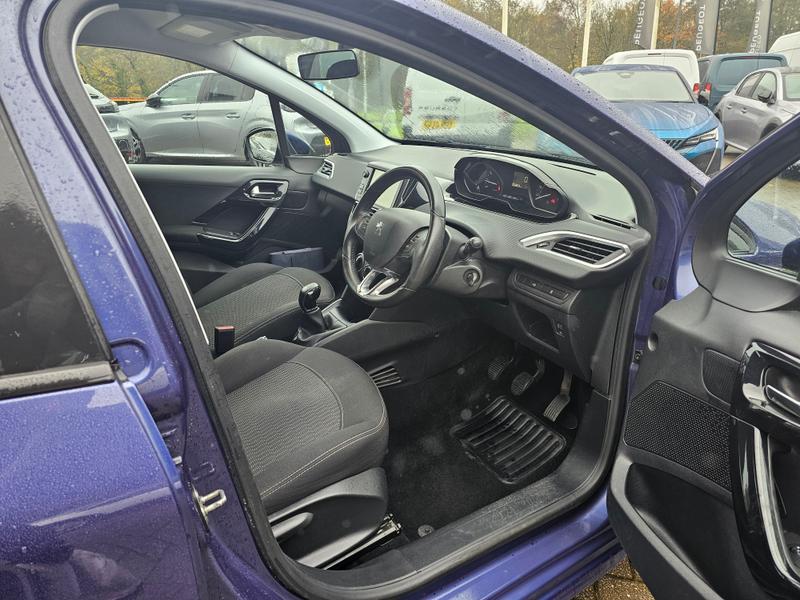 Used Peugeot 208 2016 for sale - 76452891: Photo 11