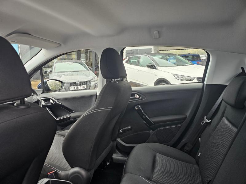 Used Peugeot 208 2016 for sale - 76452891: Photo 24