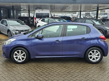 Used Peugeot 208 2016 for sale - 76452891: Photo