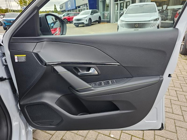Used Peugeot 208 2025 for sale - 76222599: Photo 13