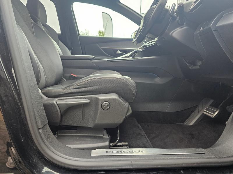 Used Peugeot 3008 2018 for sale - 76415802: Photo 12