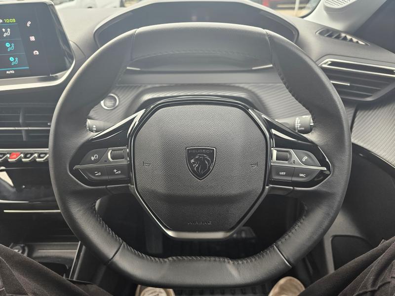 Used Peugeot E-208 2024 for sale - 76412184: Photo 14