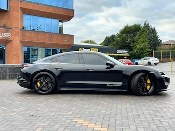 Used Porsche Taycan 2021 for sale - 78920785: Photo