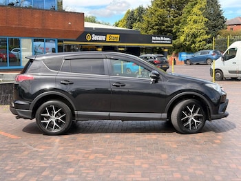 Used Toyota RAV4 2017 for sale - 78976325: Photo