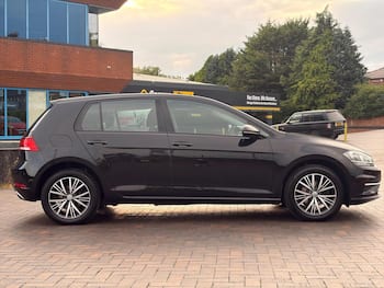 Used Volkswagen Golf 2018 for sale - 79710704: Photo