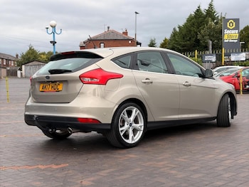 Used Ford Focus 2017 for sale - 79340810: Photo