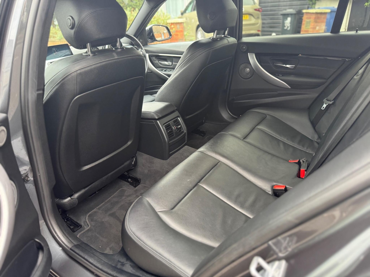 Used BMW 3 Series 2017 for sale - 77376475: Photo 18