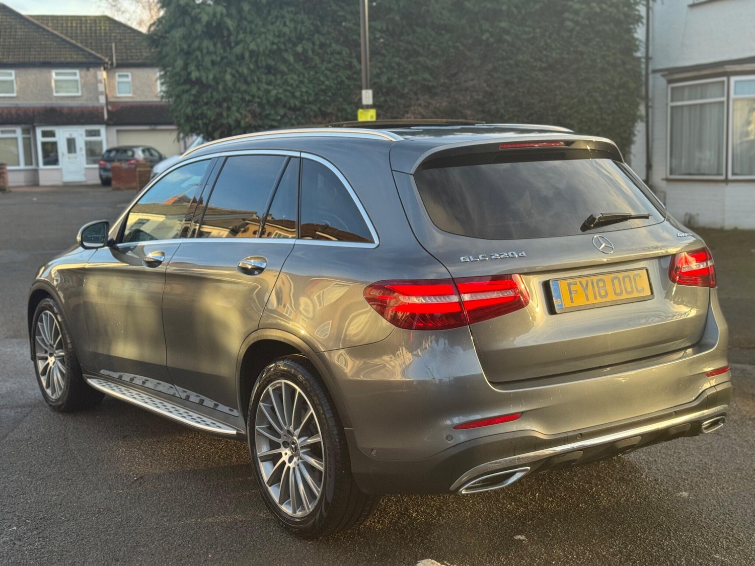 Used Mercedes-Benz GLC for sale - 77268106: Photo 3