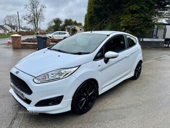 Used Ford Fiesta 2017 for sale - 78232410: Photo
