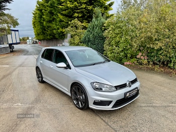 Volkswagen - Golf