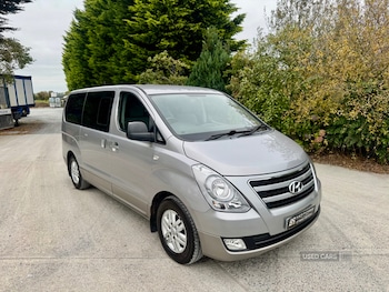 Hyundai i800 feature image