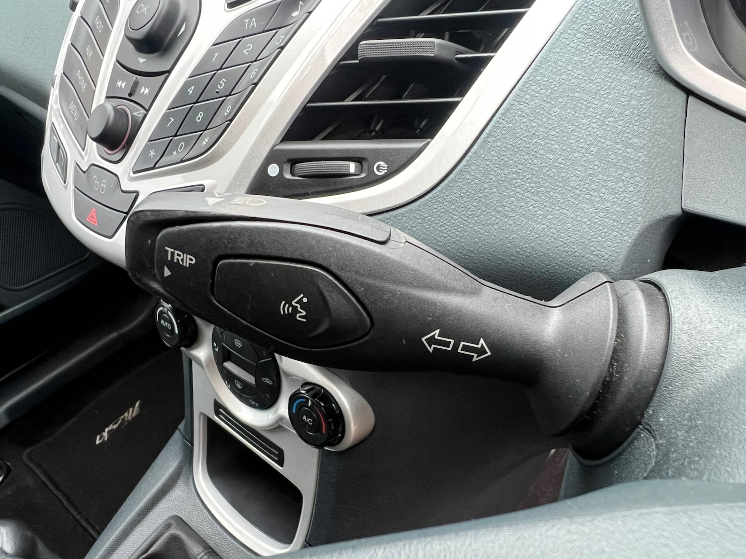 Used Ford Fiesta 2010 for sale - 77619417: Photo 14