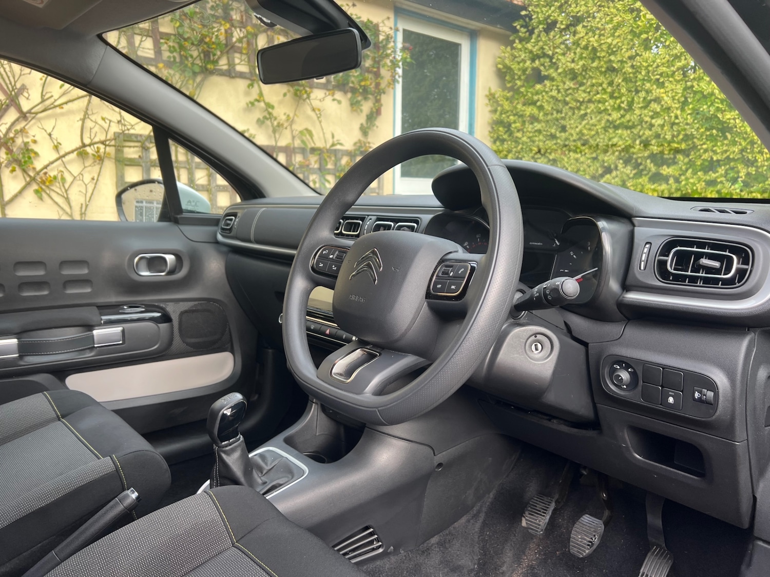 Used Citroen C3 2023 for sale - 77635518: Photo 8