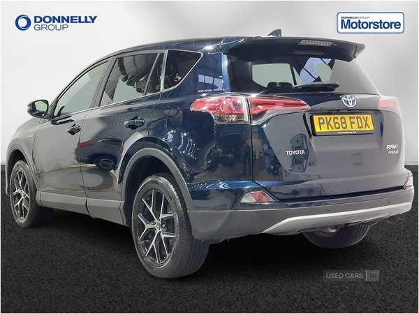 Used Toyota RAV4 2018 for sale - 77538846: Photo 2