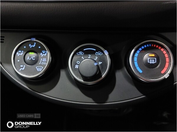 Used Toyota Yaris 2018 for sale - 76937047: Photo 38