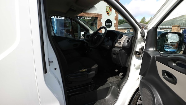 Used Renault Trafic 2015 for sale - 74079498: Photo 15